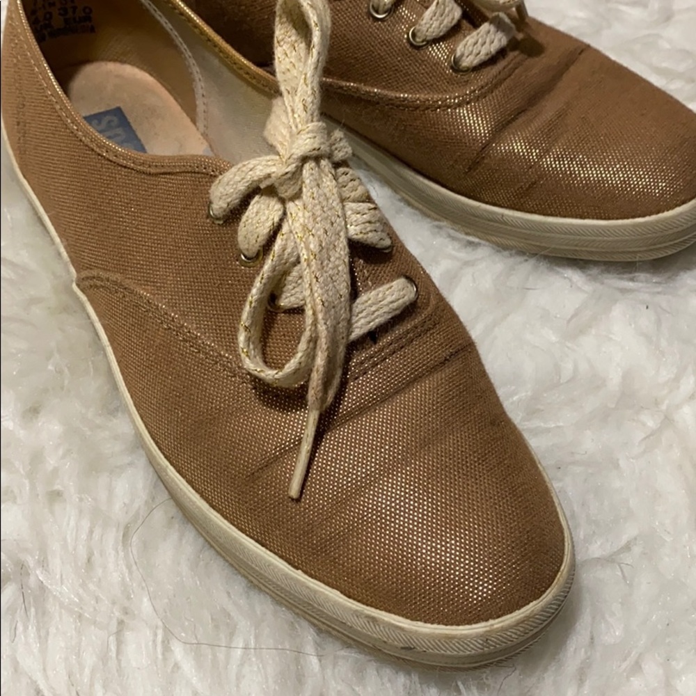 Metallic Gold Keds in 6.5 - Picture 4 of 6